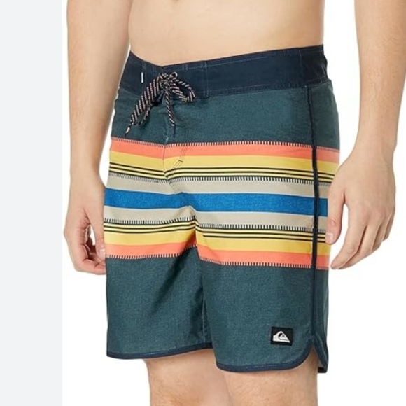 NWT Quiksilver Striped Board Shorts - Picture 1 of 7